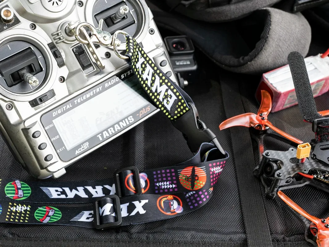 Emax 調節可能なキャリングリモート送信機ネックストラップ - Drone Battery Strap のレビューと価格