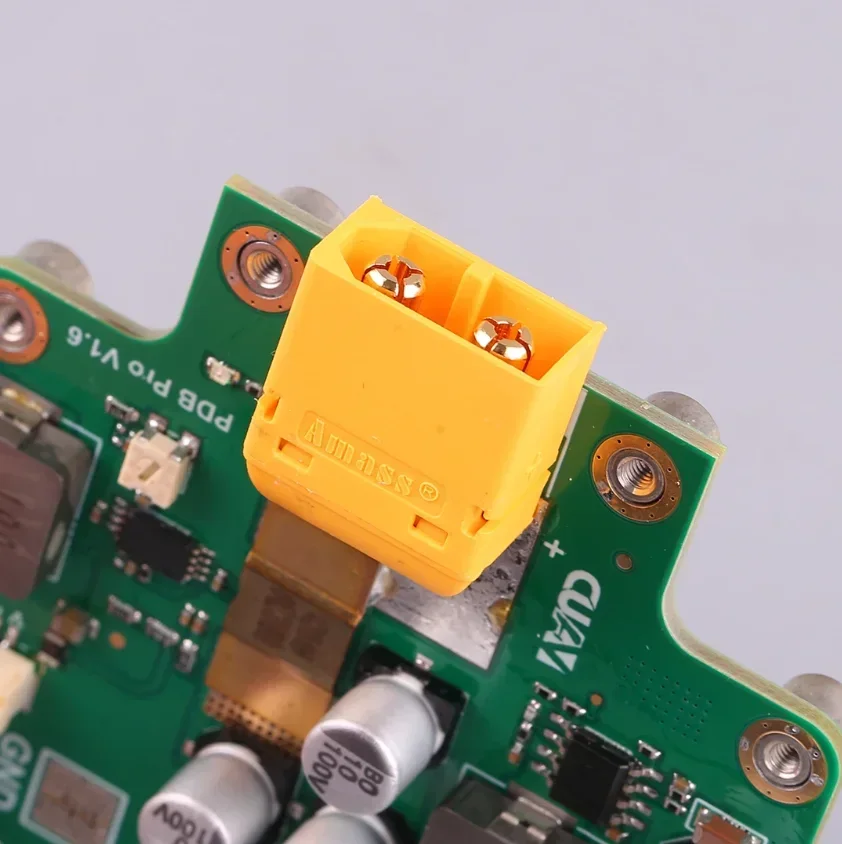 CUAV CPDB Pro マルチロータードローン用高電圧配 - Drone Battery High Voltage のレビューと価格